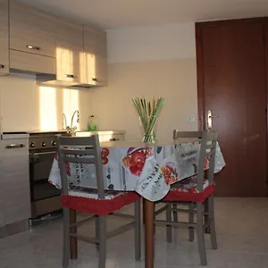 appartamento-giallo-costermano.hotelinveneto.com/